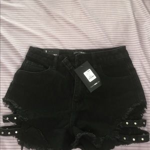 Fashion nova shorts